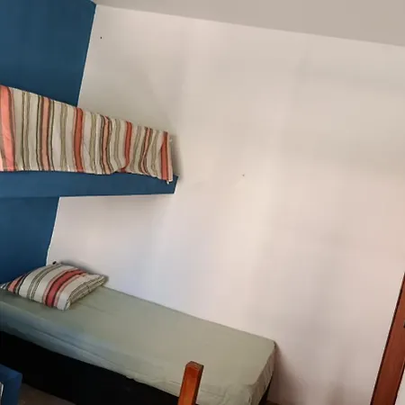 Apartamento COM AR CONDICIONADO no Itaguá em Ubatuba-3